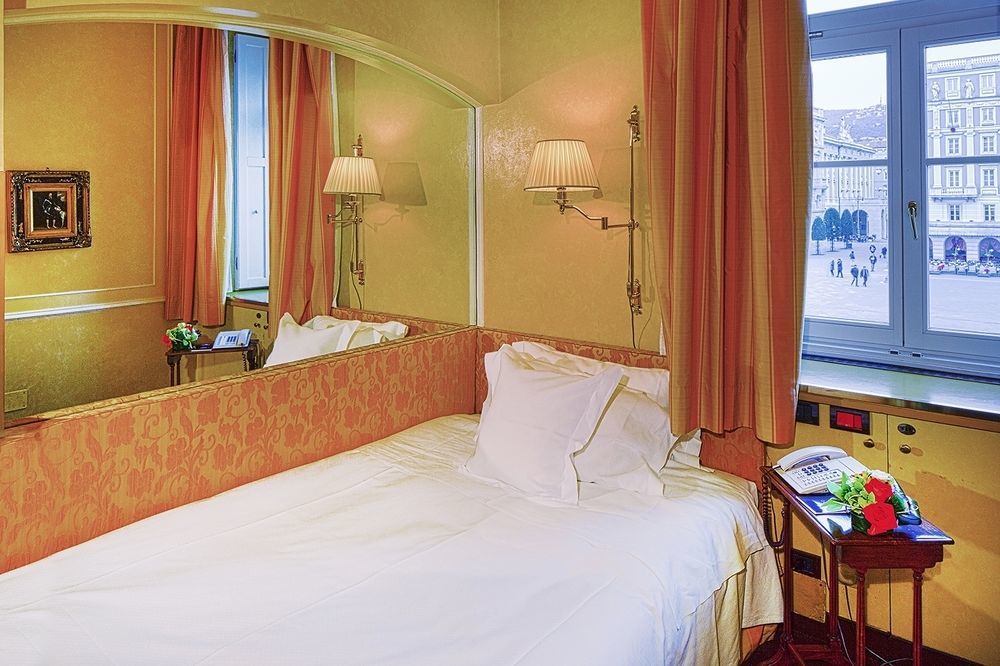 Grand Hotel Duchi D'Aosta Trieste Exteriör bild